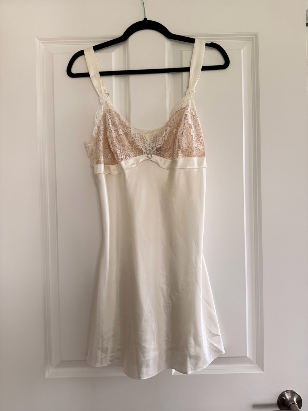 Jones New York Cream Lace-Trim Slip Chemise